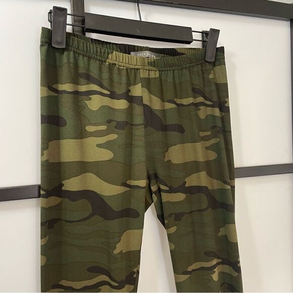 [s] Suzy Shier Soft Everyday Green, Black & Tan Camo Leggings Women’s - Picture 5 of 15
